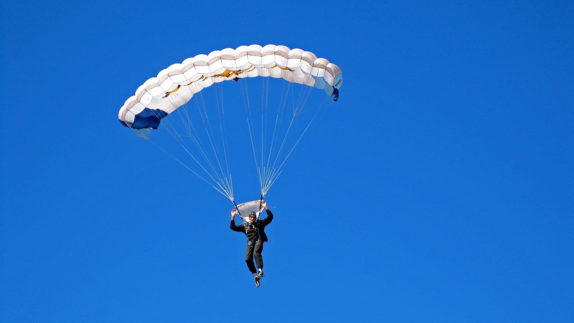 乐鱼体育在线登陆-人才市场：电竞与体育行业跨界人才的培养与流动趋势，电竞人才的发展前景